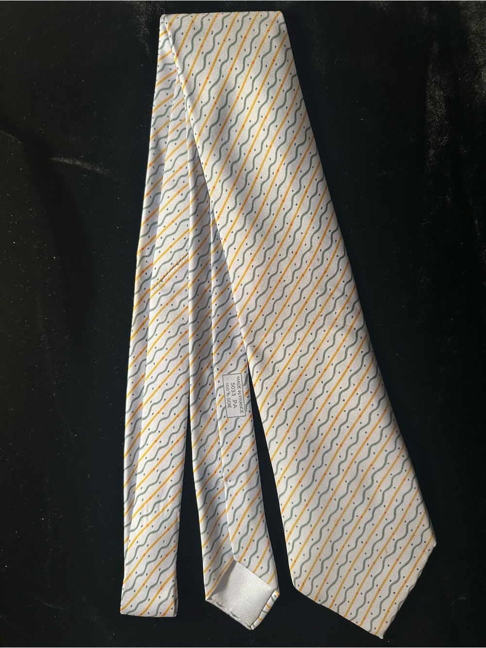 Hermes White Tie with Yellow and Gray Wave Pattern